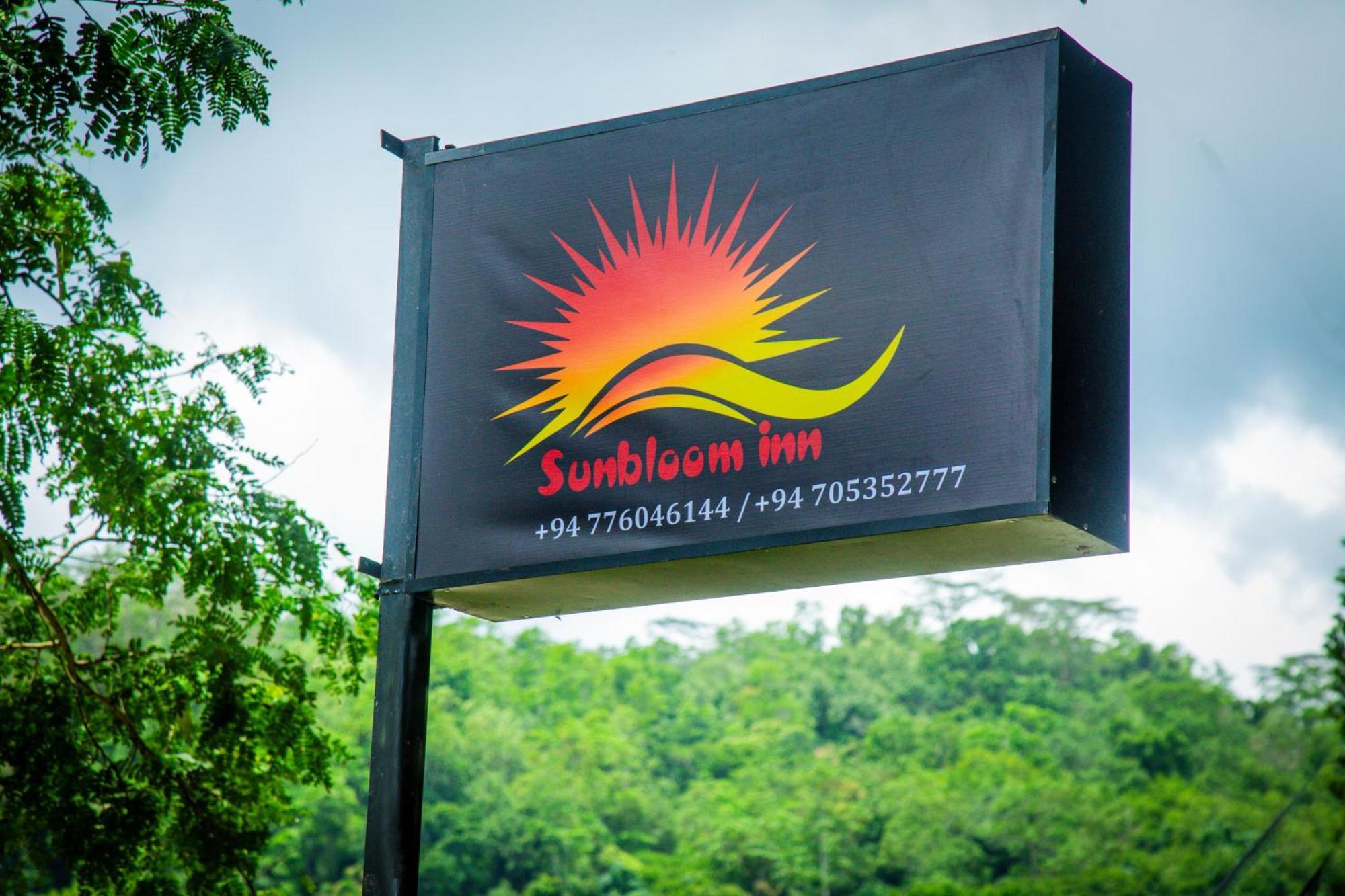 Sunbloom Inn Канді Екстер'єр фото