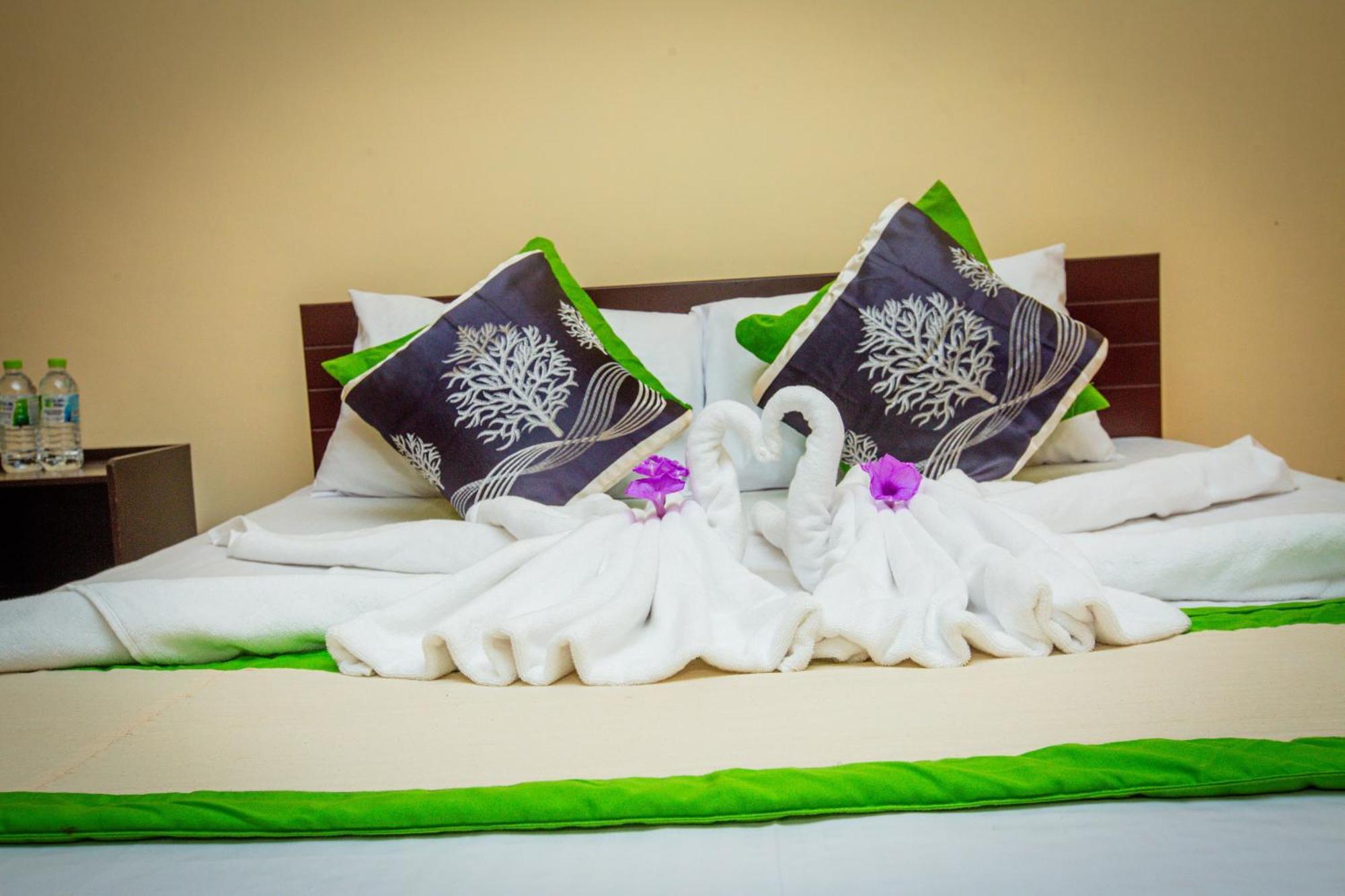 Sunbloom Inn Канді Екстер'єр фото